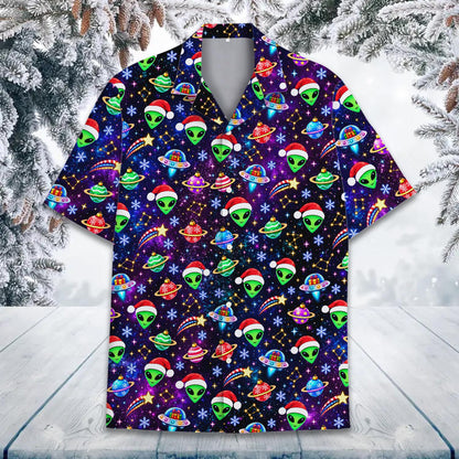 Mens vintage alien print hawaiian shirt with alien Christmas design on navy starry background, main view
