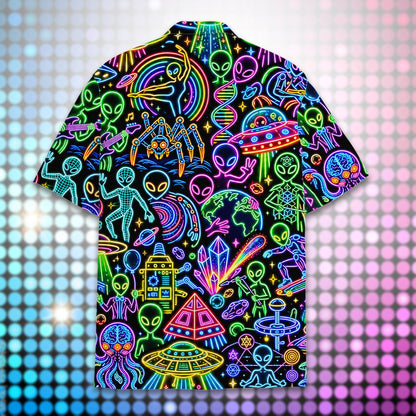 Detailed back view of the black alien hawaiian shirt