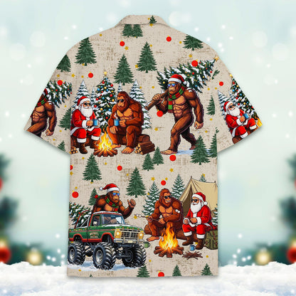 Detailed back view of the holiday hawaiian shirt in beige.