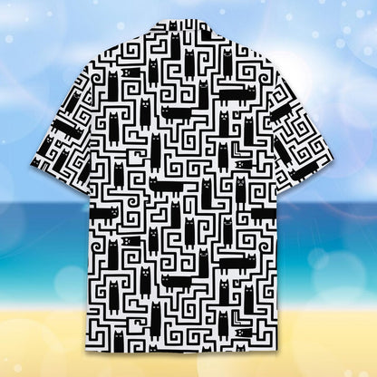 Detailed back view showing the continuous geometric maze pattern