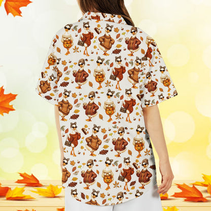 Detailed back view of the autumn patterned shirt