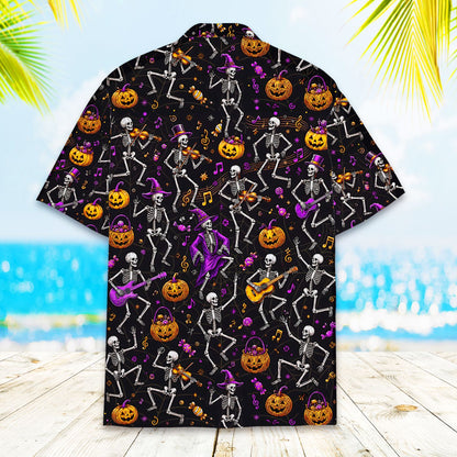 Detailed back view of holiday hawaiian shirt