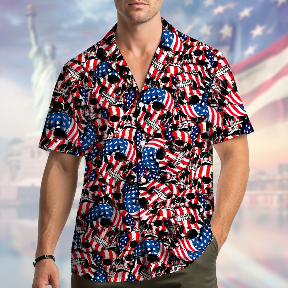 Close up front view of patriotic skull print