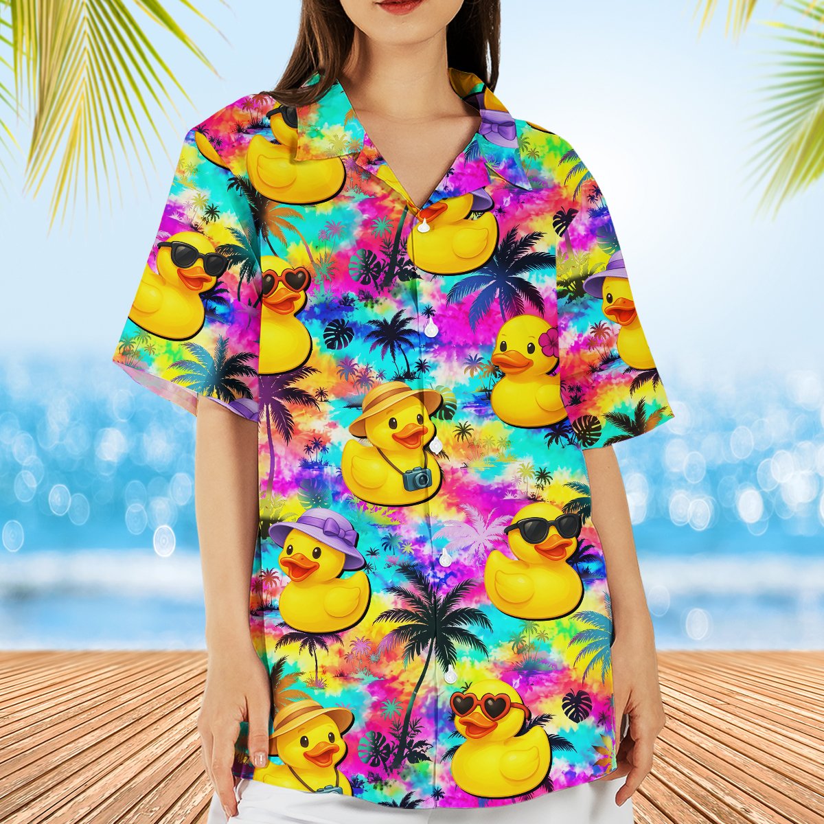 Another lifestyle shot of the family hawaiian shirts in a summer setting