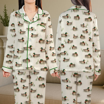 Close up front view 3 of the beige ducks pajama set