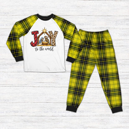 Another front view of the white matching family pajamas