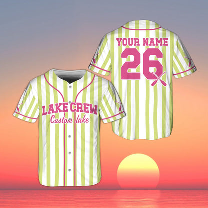 Front styling of the striped polyester lake crew jersey