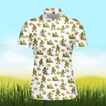 Detail front view of the polyester polo shirt
